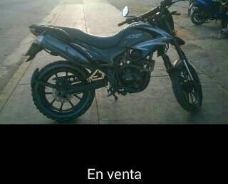 moto bera 200cc DT