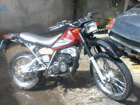 Dt Yamaha 2006