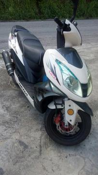 Moto Bera Mustang Año 2013