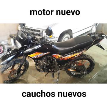 moto 250 cc motor nuevo y cauchos tef 04125940275