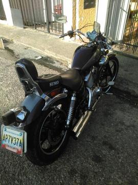 arly 250cc bella motocicleta a la venta o posible cambio tlf 04267744064
