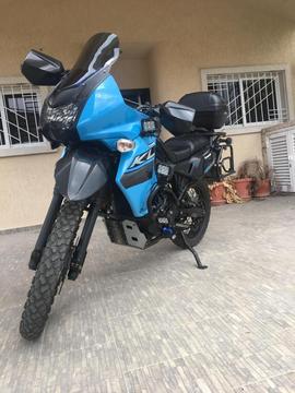 SE VENDE KLR 2014 CON MUCHOS EXTRAS