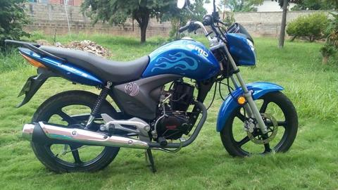 Vendo moto MD Gavilan año 2015