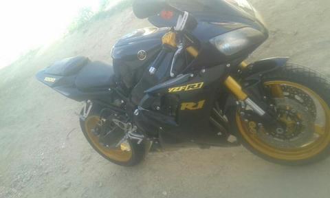 Se Vende Moto Yzfr1