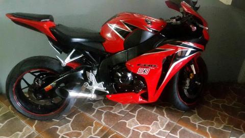 Honda Cbr 2011