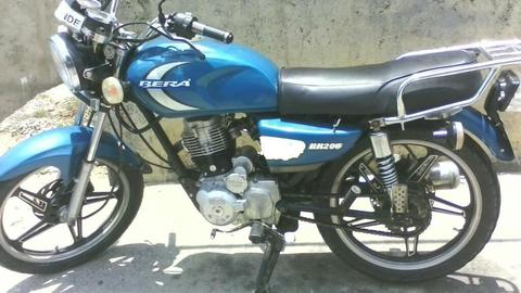 Moto Bera 200 en Buenas Condiciones