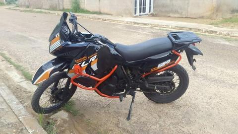 vendo bella klr 2014 nueva aproveche sin detalles