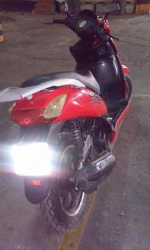 VENDO MOTO NEGOCIABLE!!!