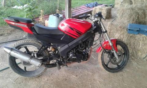 Moto R1 inf: 04128542718