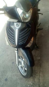 Vendo Mi Moto 2013 Muy Cuidada