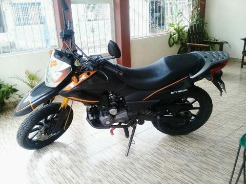 Vendo Bella Moto Tx 2013