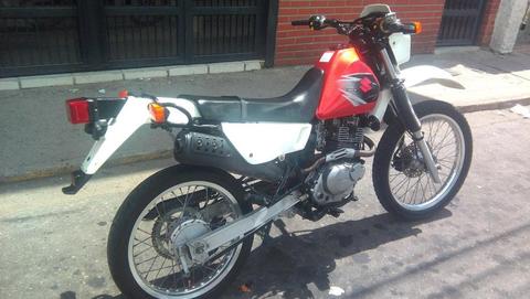 moto suzuki dr200