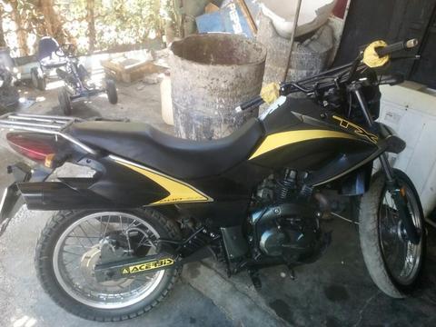 Vendo Moto Tx Fina de Todo Toda Prueba