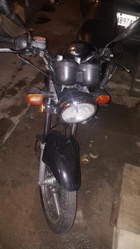 Vendo Moto en Susuky.2011