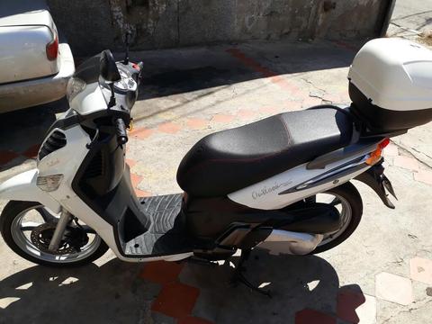 Se Vende Moto Oulookt 20013