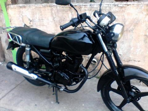 moto um max 2013