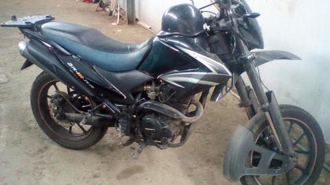 Se Vende Moto Bera 200 a Buen Precio Neg