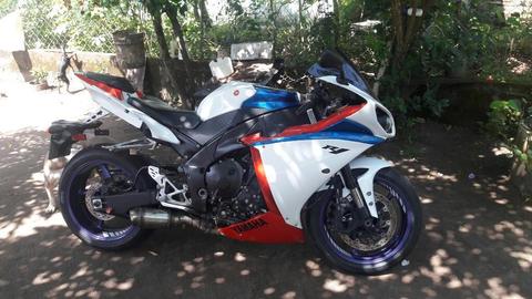 Vendo Yamaha R1 2009