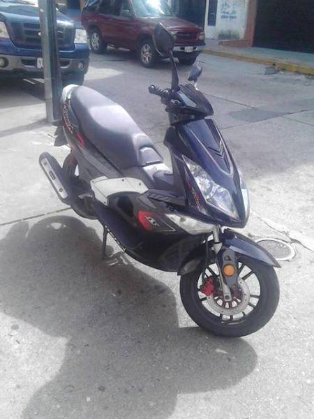 moto bera 2015 con 5mil kilometro 04246132517