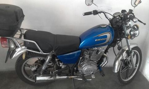 Moto Bera León