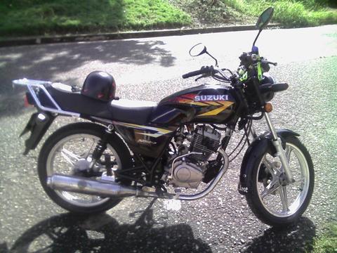 se vende suzuki hj 150