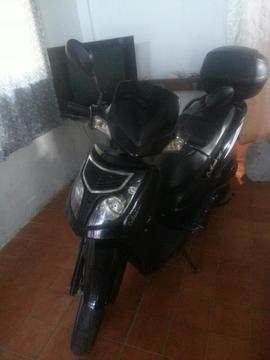 Vendo Moto Ourlook