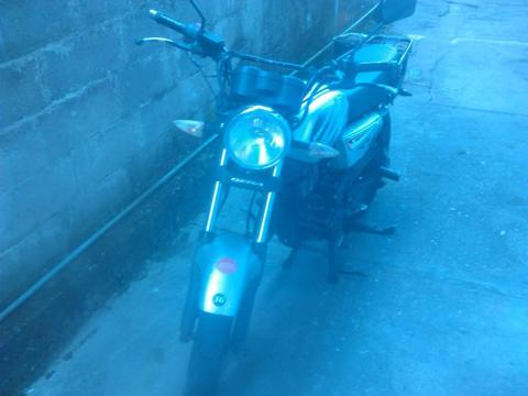 vendo moto bera socialista