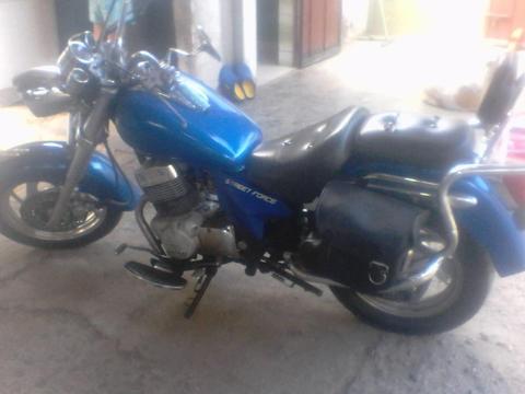 vendo esta moto operativa el precio es negociable tal cual como esta