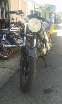 Se vende moto BRZ200