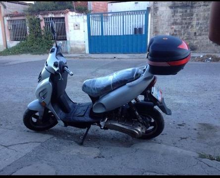 Moto Scooter Bera Porshe