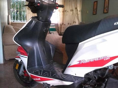 vendo moto Bera Runner año 2012, perfecto estado, negociable