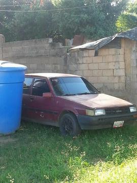 Se vende corolla avila 89