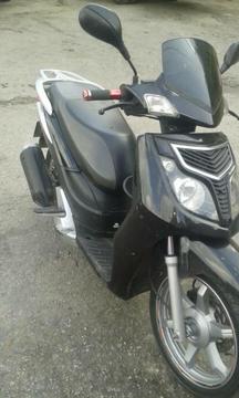 Vendo Moto 2013 Como Nueva