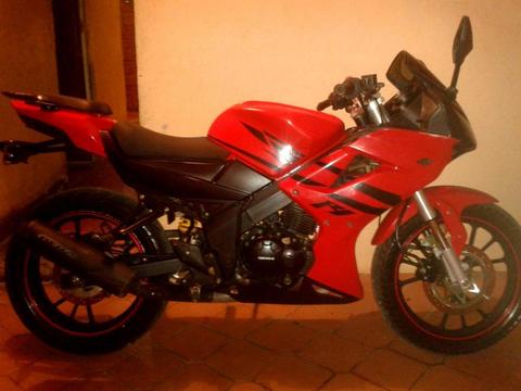 vendo o cambio moto bera R1