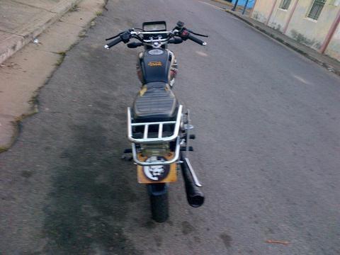 Motocicleta Md