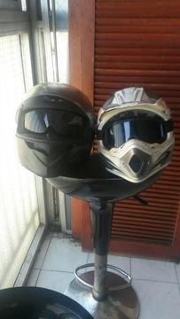 Vendo Par de Cascos Ls2 Y Bell Abatible