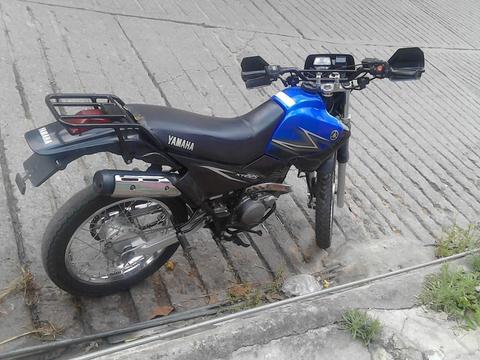 Moto xt 2 25 yamaha