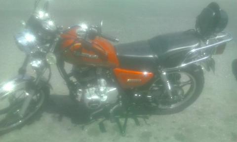 Vendo Moto Bera León 200cc