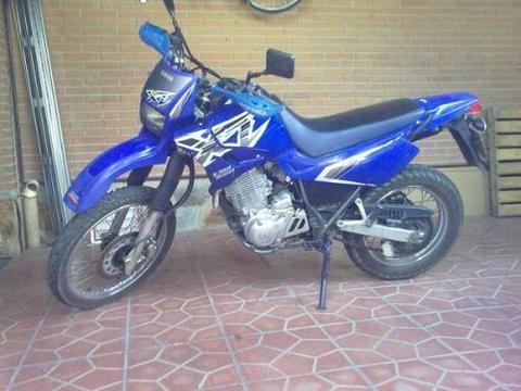 yamaha xt 600 a la venta o cambio año 2002