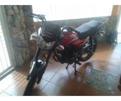 vendo moto um max año 2015 nueva 0 klm