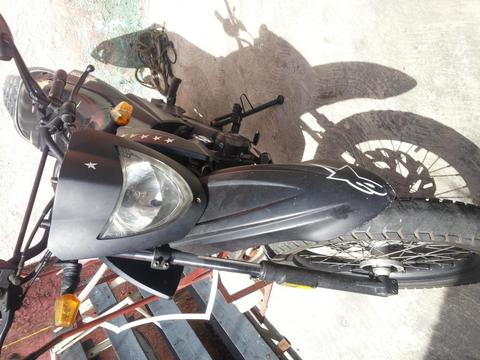 vendo moto tx 2011