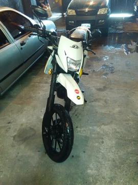 Vendo Moto Bera Dt 2014 0kl