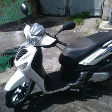 Outlook 2013, 4900 Km, Blanca