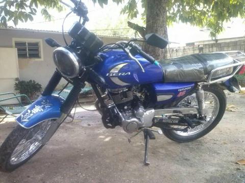 MOTO BERA BR200