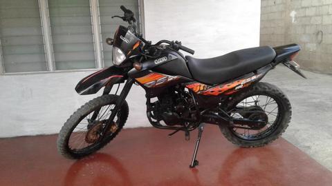 Moto Um Dsr 2013