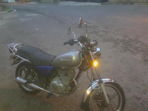 se vende suzuki gn 125 2007