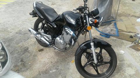 Vendo en 125 Suzuki 2013