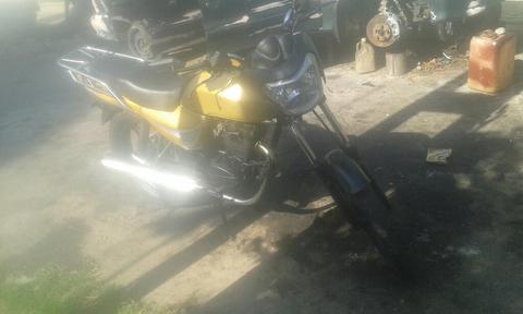 Se Vende Moto 2012