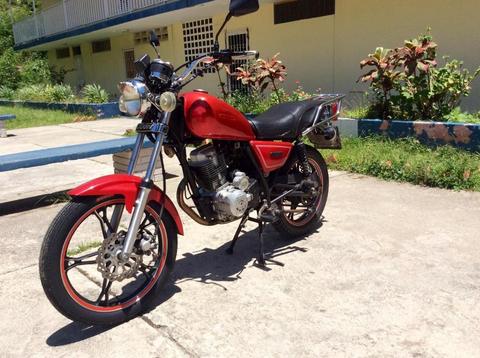 Moto BERA 200cc