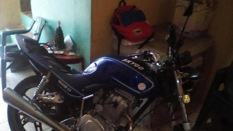 SE VENDE MOTO SKYGO